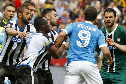 ΑΠΙΣΤΕΥΤΟ ΞΕΣΠΑΣΜΑ Ιγκουαΐν: Η επίθεση σε Καρνέζη και τα δάκρυα