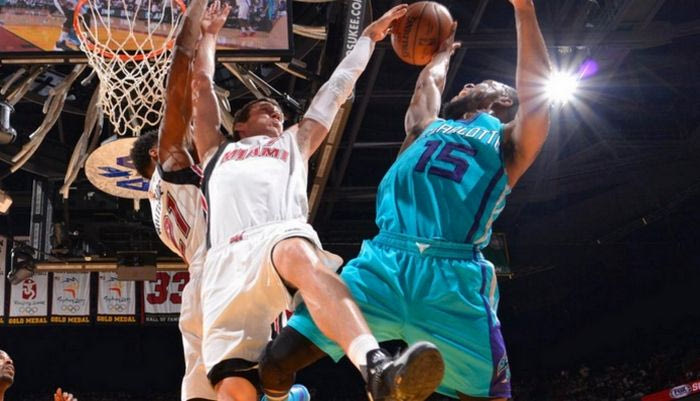 ΕΠΙΚΟ: Δεν μπορούσαν να βάλουν την μπάλα στο καλάθι!