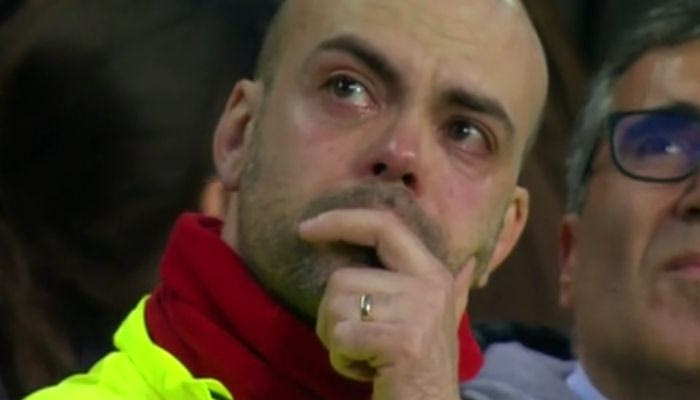 ΣΥΓΚΛΟΝΙΣΤΙΚΟ: Έκλαψαν οι φίλαθλοι με το video για τον Κρόιφ!