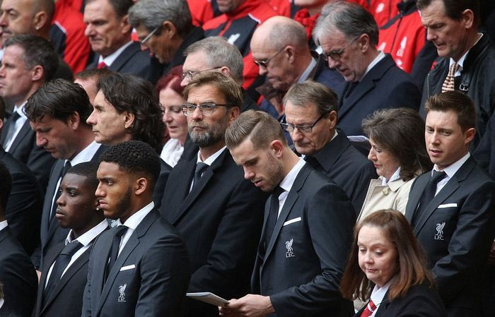 Κλοπ και Λίβερπουλ τίμησαν τη μνήμη των θυμάτων του Χίλσμπορο