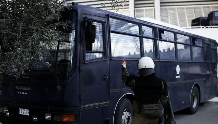 Ένταση μεταξύ οπαδών ΑΕΚ και Παναθηναϊκού