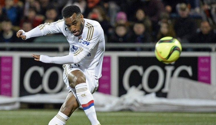 Πρώτη πόρτα της Λιόν στην Αρσεναλ για τον Λακαζέτ