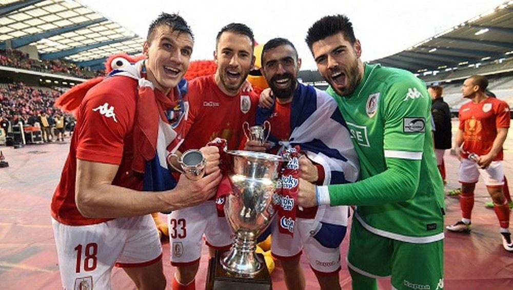 Τέλος Μανιάτης και Βαλντές από τη Σταντάρ Λιέγης