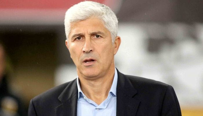 Τέλος ο Πογέτ, υπηρεσιακός ο Μανωλάς