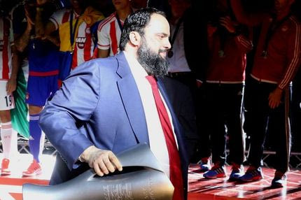 Μαρινάκης: “Γιορτάζουμε όλοι μαζί, πάμε για το Κύπελλο”