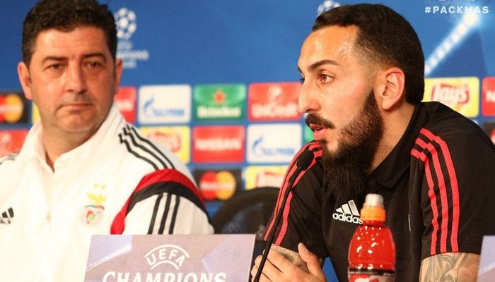 Μήτρογλου: “Ευχαριστώ τον Νόιερ, αλλά κάνω τη δουλειά μου”