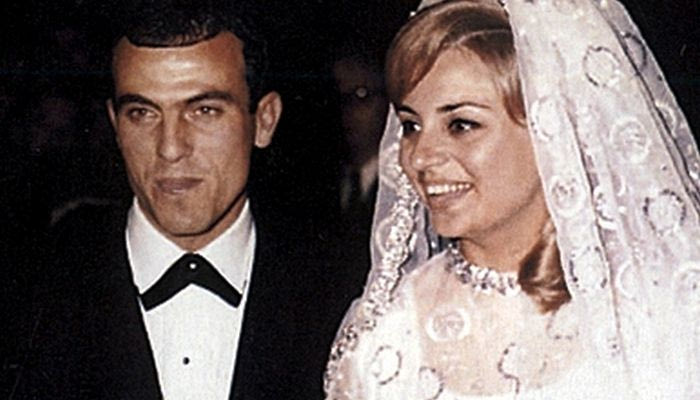 Ο Δομάζος παντρεύεται τη Μοσχολιού και οι Έλληνες βγαίνουν στους δρόμους