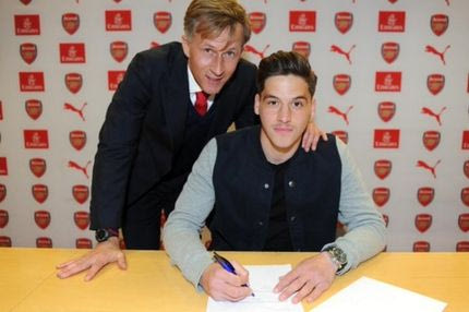 Επαγγελματικό συμβόλαιο με Άρσεναλ ο Μούργος!