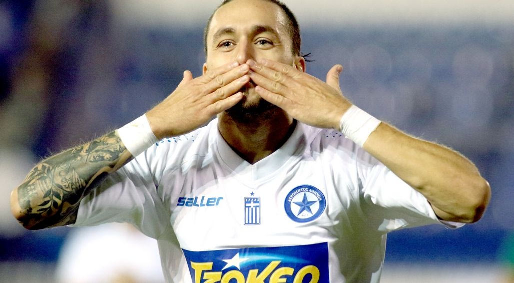 Δάκρυσε με Τότι ο Ναπολεόνι