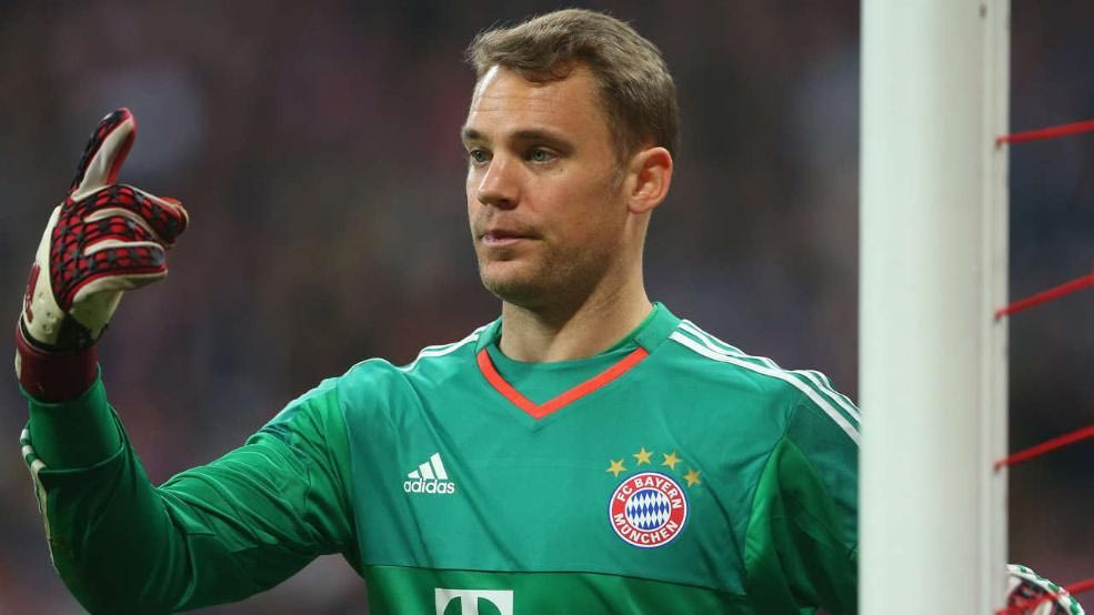 Κλείνει την καριέρα του στην Μπάγερν ο Νόιερ