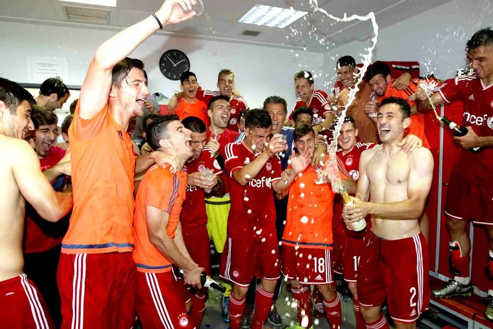 Η “χρυσή Βίβλος” της Super League κ-20