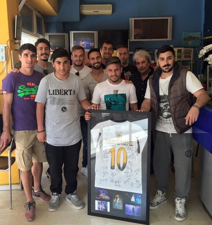 Η φανέλα της ΑΕΚ στη μνήμη του Παντελίδη