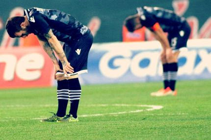 “Κωλοτούμπα”, -3 ή διασυρμός;