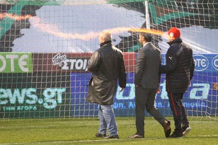 Σε δίκη ο Περέιρα: “Πήγε να προκαλέσει τη Θύρα 13 με σεξιστικές χειρονομίες”