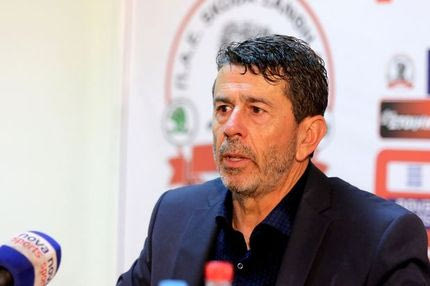 Πετράκης: “Μηδέν πίσω, γκολ μπροστά για έρθει η πρόκριση”