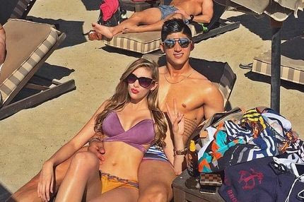 Στη Σαντορίνη με το έτερον ήμισυ ο Πουλίδο