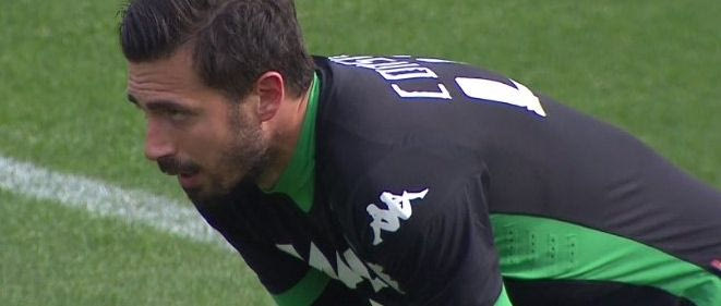 ΕΠΙΚΟ αυτογκόλ από τον τερματοφύλακα της Σασουόλο