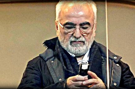 Αυτός, αυτοί και το μυστήριο