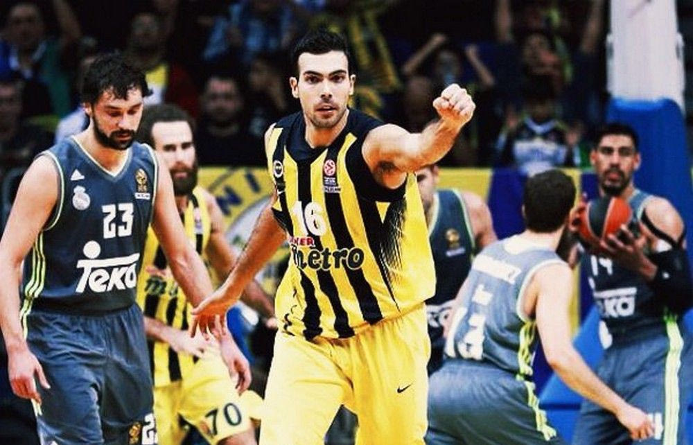 Το show του Κώστα Σλούκα και η αντίδραση του Ομπράντοβιτς