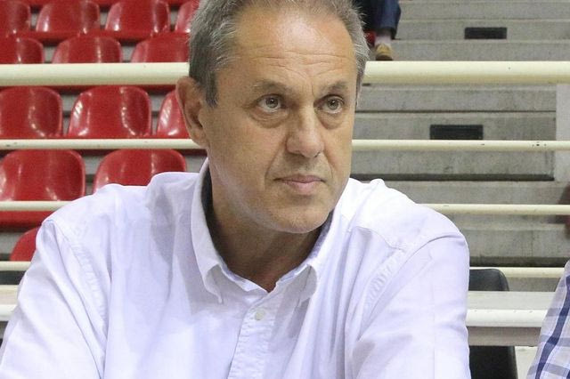 “Ελέγχει” παίκτες ο Σταυρόπουλος