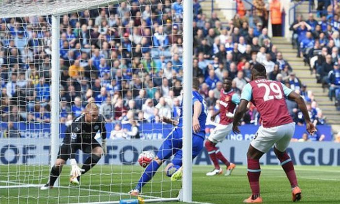 Τα δοκάρια έσωσαν τη Λέστερ!