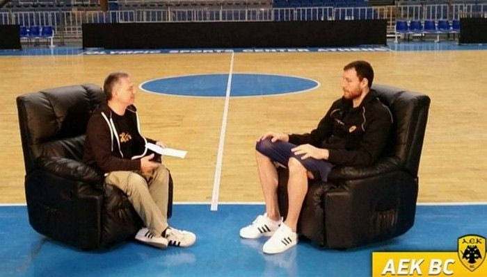 O Ζαραλίκος… ανέκρινε τον Μαυροκεφαλίδη