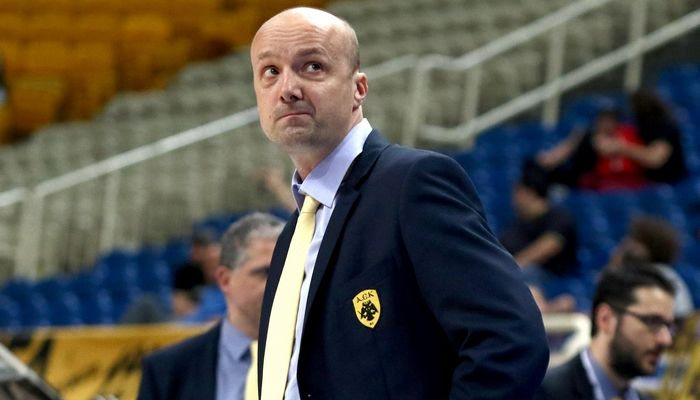 Ζντοβτς: “Ο Ολυμπιακός έχει την πίεση”