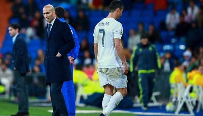 VIDEO: O Ρονάλντο έφυγε από το γήπεδο χωρίς εντολή!