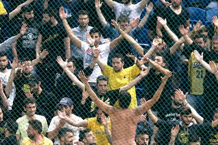 “Ντοπάρουν” τους παίκτες της ΑΕΚ οι οπαδοί