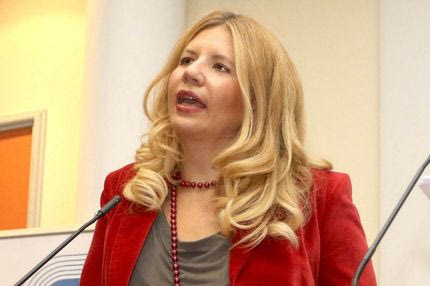 Επίθεση από ΑΕΚτζήδες στην κόρη του Αμερικάνου!