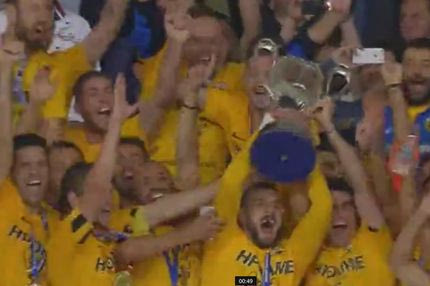 VIDEO: Η απονομή στους θριαμβευτές της ΑΕΚ