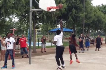 Ο Πάτρικ Μπέβερλι γελοιοποιεί κοριτσάκι στο μπάσκετ