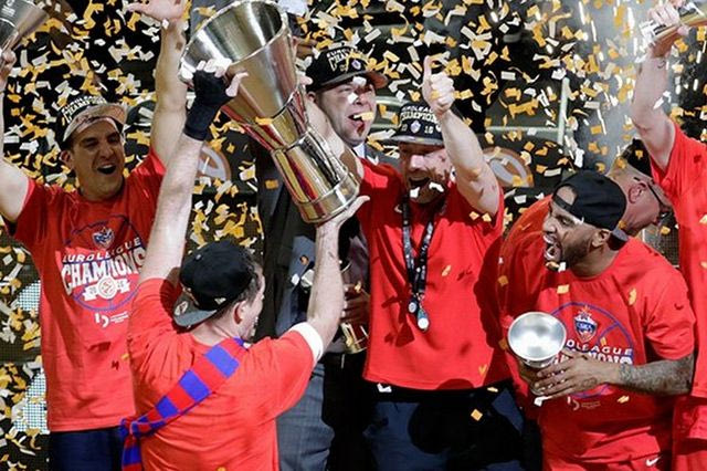 Pasillo και μπάντα στο αεροδρόμιο για την ΤΣΣΚΑ