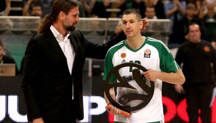 Ο ΕΣΑΚΕ τιμά τον Διαμαντίδη