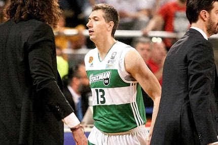 ΝΤΡΟΠΗ: Οπαδοί του Άρη έβριζαν τη μάνα του Διαμαντίδη!