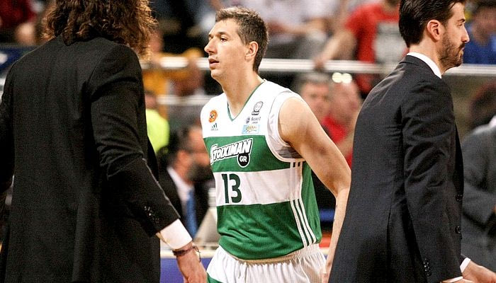 ΝΤΡΟΠΗ: Οπαδοί του Άρη έβριζαν τη μάνα του Διαμαντίδη!