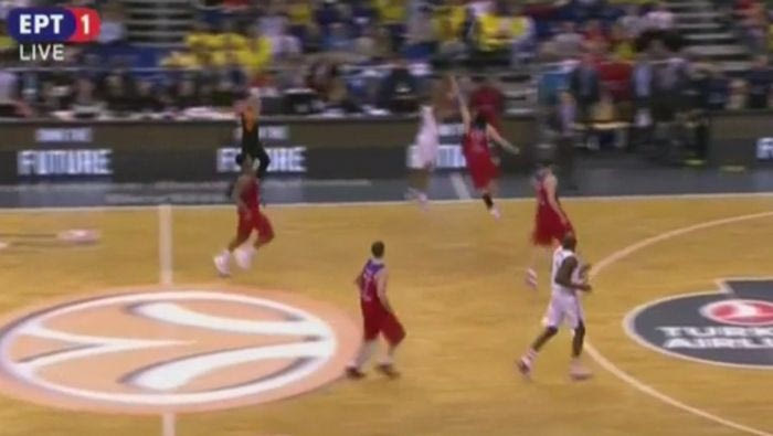 Το εκπληκτικό buzzer beater τρίποντο του Ντρέιπερ