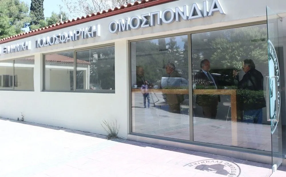 “Η ΕΠΟ θα μπλοκάρει τα πλέι οφ”