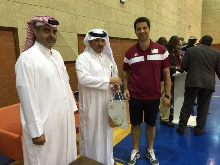 Φωτεινάκης: Η εμπειρία να κοουτσάρεις στο Κατάρ