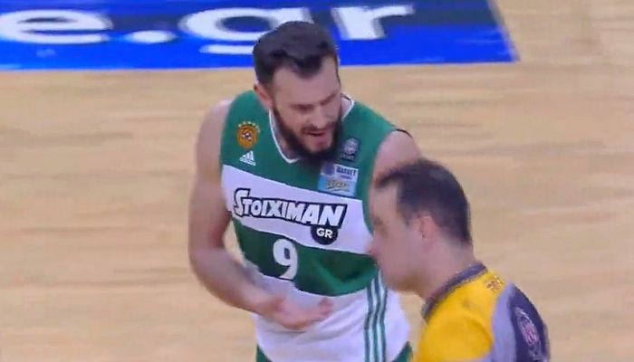 Ο καυγάς Γουάιτ-Φώτση