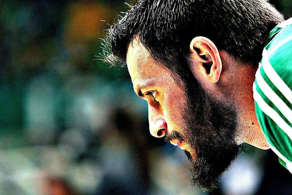 Το εκκωφαντικό μέγεθος του στρατιώτη Αντώνη