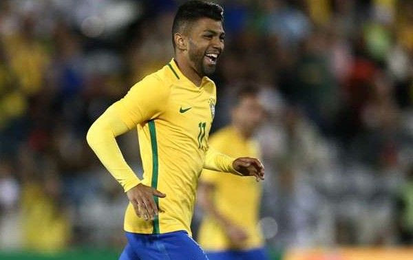 Δύσκολα η Βραζιλία, νίκη και για Κολομβία