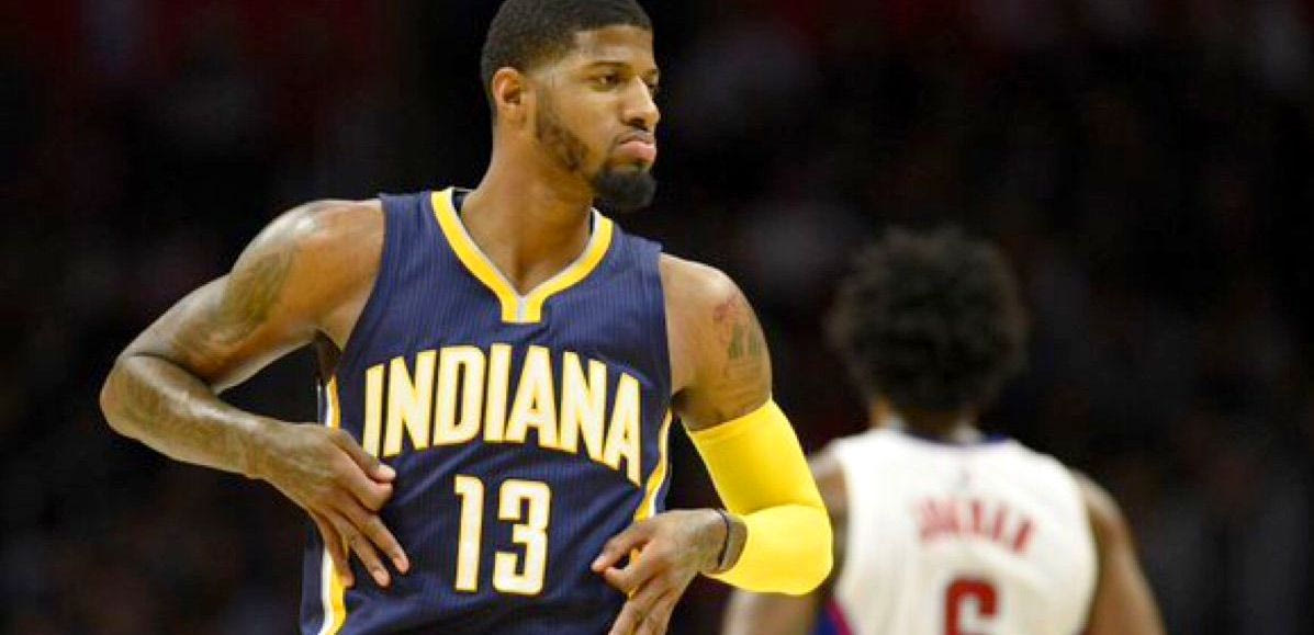 Ο Πολ Τζορζ κάνει διακοπές στη Μύκονο