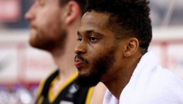 “Tελειωμένος” ο Γκριν, έφυγε από το ΣΕΦ