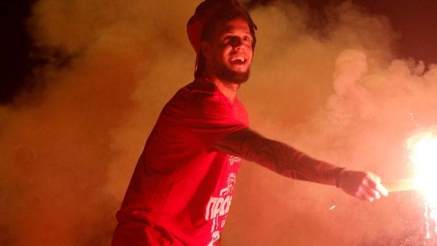 Εκστασιασμένος ο Χάκετ με τον κόσμο του Ολυμπιακού