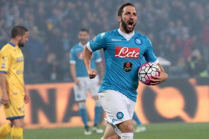 Ανακοινώθηκε η μεταγραφή Ιγκουαϊν στη Γιουβέντους