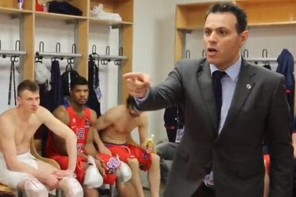 Οι πανηγυρισμοί και η ομιλία του Ιτούδη στα αποδυτήρια της ΤΣΣΚΑ