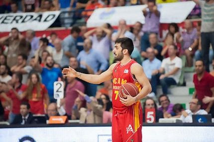 VIDEO: Μαγική ασίστ από τον Καμπάτσο