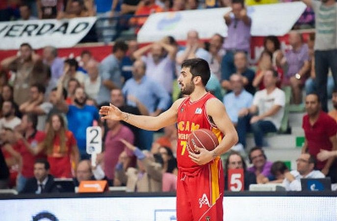 VIDEO: Μαγική ασίστ από τον Καμπάτσο