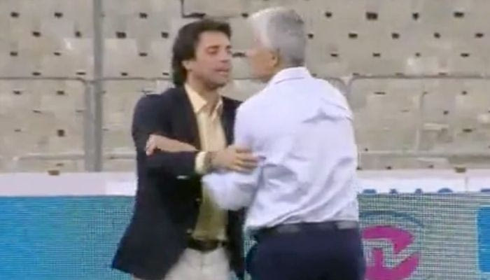 Κοπιτσής σε Μανωλά: “Τους γ@@@@@ς!”